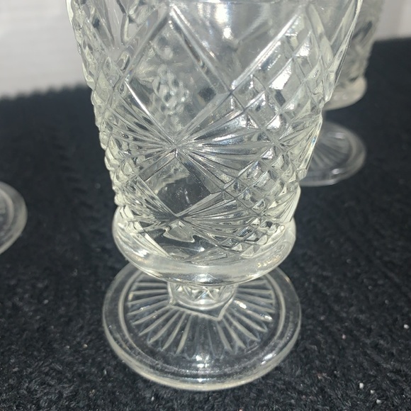 Set of 4 Vintage Peanut Butter Glasses 5 inch - Picture 3 of 4